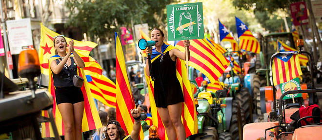Selon Madrid, la crise catalane a déjà coûté un milliard d'euros