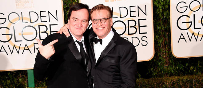Aaron Sorkin (&#224; droite) avec Quentin Tarantino lors des 73es Golden Globes, le 10 janvier 2016, en Californie.&#160;