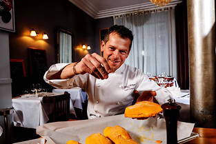  Thierry Dufroux, chef cuisinier du bistrot Belahra, Paris 7e. 