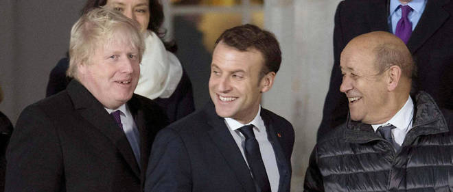 Boris Johnson, ici avec le pr&#233;sident Macron et Jean-Yves Le Drian, est un tribun excessif, jovial et d&#233;sopilant.&#160;
