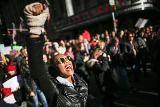Manifestation pour défendre les droits des femmes et s'opposer au président américain Donald Trump, le 21 janvier 2018 à New York © KENA BETANCUR AFP