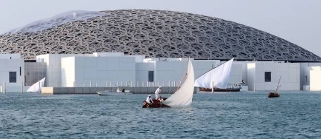 Le Louvre Abu Dhabi "remplace" une carte ayant oblitere le Qatar
