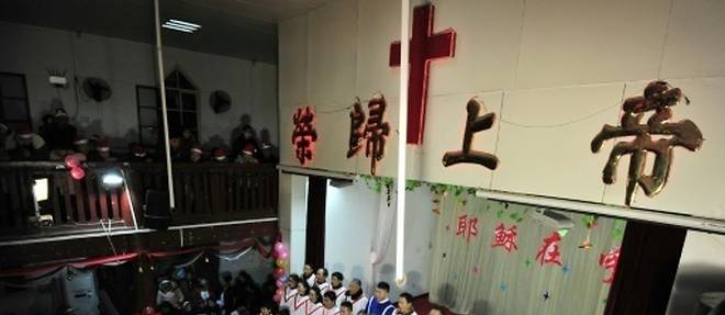 Chine: le Vatican pourrait reconnaitre sept eveques nommes par Pekin