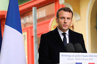 Assassinat du pr&eacute;fet &Eacute;rignac&nbsp;: pour Macron, la Corse a &eacute;t&eacute; &laquo;&nbsp;salie&nbsp;&raquo;