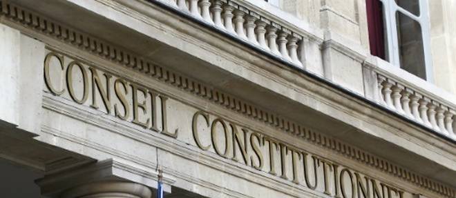 Droit des etrangers en France: le Conseil constitutionnel recadre les assignations a residence