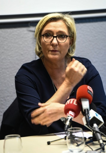 La présidente du Front national Marine Le Pen lors d'une conférence de presse à Calais (Pas-de-Calais) le 2 novembre 2017 © DENIS CHARLET AFP/Archives