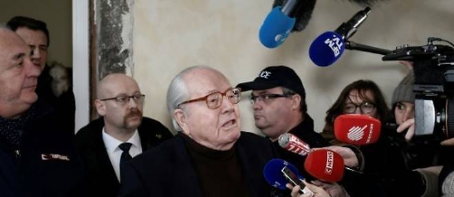 Jean-Marie Le Pen annonce qu'il ne "se rendra pas" au congres du FN a Lille