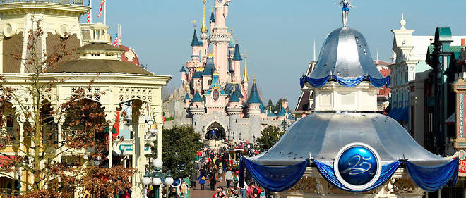 Le parc Disneyland Paris.