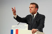 D&icirc;ner du Crif&nbsp;: Macron d&eacute;nonce l'antis&eacute;mitisme,&nbsp;&laquo;&nbsp;d&eacute;shonneur de la France&nbsp;&raquo;