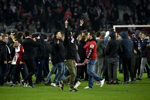 Ligue 1: chaos a Lille, Paris deroule pour oublier