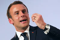  Emmanuel Macron au dîner du Crif, sa nouvelle montre au poignet.   ©LUDOVIC MARIN
