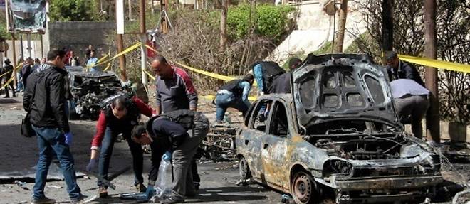 Egypte: explosion d'une voiture piegee a Alexandrie, un policier tue
