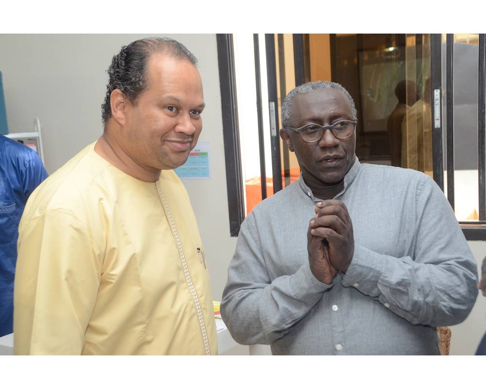 Le grand défi est aujourd’hui pédagogique et requiert un véritable big bang, dit Alioune Guèye (à gauche). Ici, il est  avec Amadou Diaw, président et fondateur de l'emblématique Institut supérieur de management de Dakar, lors de l'inauguration de la Happy Coders Academy de Dakar fin janvier 2018. ©  GAC