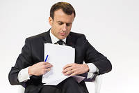 Les indiscrets du &laquo;&nbsp;Point&nbsp;&raquo; : les soup&ccedil;ons de Macron, le culot de l'eurod&eacute;put&eacute; FN