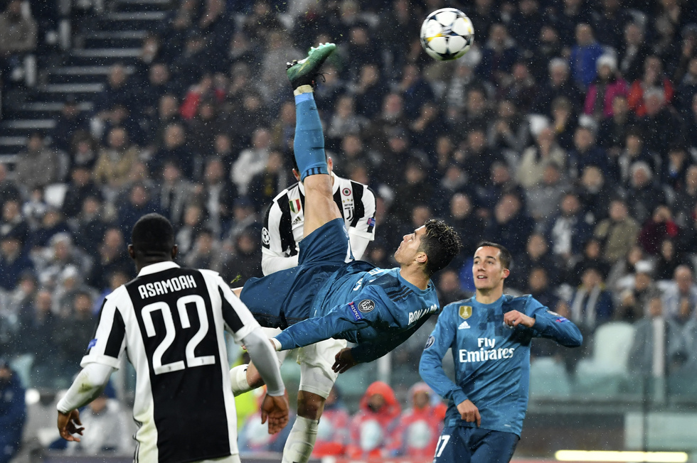 Football Ligue Des Champions Le Real à Litalienne Le