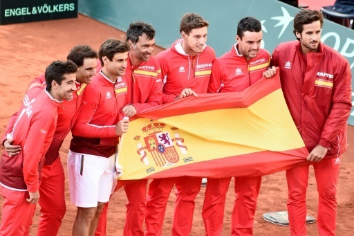 Coupe Davis: Nadal et Ferrer envoient l'Espagne en 1/2 en France