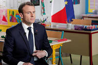 Les r&eacute;actions politiques &agrave; l'interview d'Emmanuel Macron sur TF1