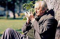 J.R.R. Tolkien à Oxford, en 1972.  (C)Bill Potter / GAMMA-RAPHO 