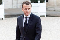 Interview de Macron&nbsp;: droite et gauche d&eacute;noncent une mise en sc&egrave;ne