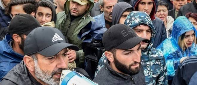 Armenie: l'opposant Pachinian "evacue de force" d'une manifestation, selon la police
