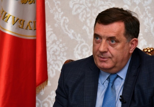 Le président de la Republika Srpska, entité des Serbes de Bosnie, Milorad Dodik, lors d'une interview avec l'AFP, le 18 avril 2018 à Banja Luka © ELVIS BARUKCIC AFP