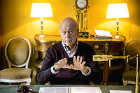  Ancien président de la République, Valéry Giscard d'Estaing est président du jury du prix Tocqueville, décerné tous les deux ans. 