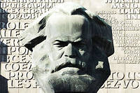  Monument en l'honneur de Karl Marx.
  
