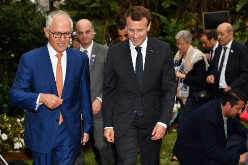 Le président français Emmanuel Macron et le Premier ministre australien Malcolm Turnbull à Sydney le 2 mai 2018 © SAEED KHAN AFP