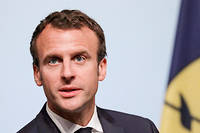La popularit&eacute; de Macron d&eacute;gringole, celle de Philippe grimpe