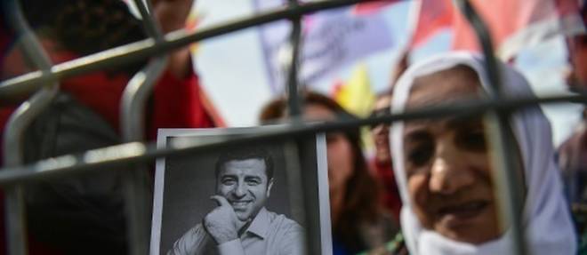 Turquie : le parti prokurde declare son ex-chef emprisonne candidat a la presidentielle