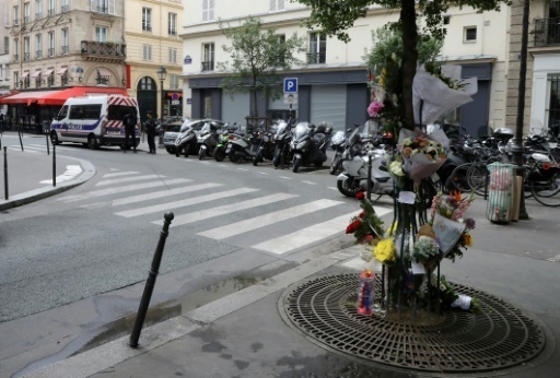 Attentat au couteau a Paris: remise en liberte de deux femmes proches de l'assaillant