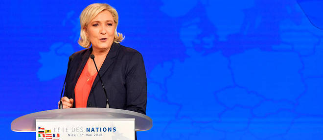Marine Le Pen tire &#224; boulet rouge sur le plan Borloo qu'Emmanuel Macron vient pourtant d'enterrer.