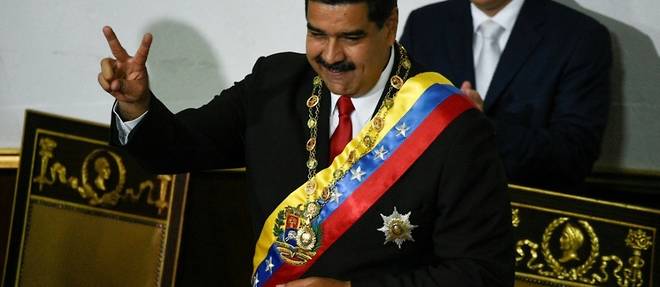 Venezuela: Nicolas Maduro prete serment et accuse les Etats-Unis de conspiration