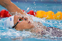  La natation est souvent recommandée chez les personnes souffrant de lombalgie. Mais une publication remet en question les bénéfices de cette activité. Ici, la nageuse Camille Gheorghiu (illustration). 