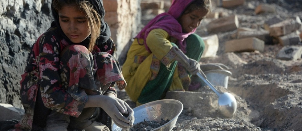 Afghanistan: l'education recule pour la premiere fois depuis 2002