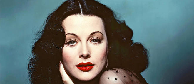 Hedy Lamarr, consid&#233;r&#233;e comme l'une des plus belles femmes du monde, &#233;tait &#233;galement une scientifique passionn&#233;e et engag&#233;e.