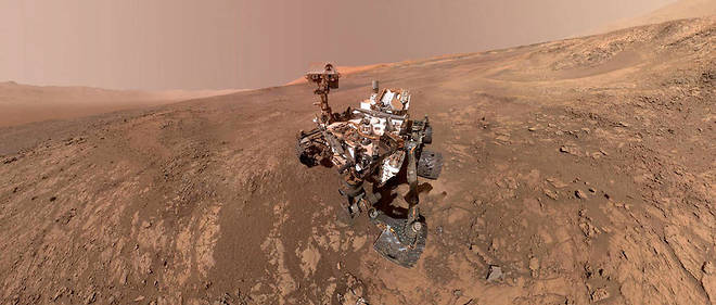 Autoportrait du robot Curiosity sur le plateau de Vera Rubin Ridge, obtenu le 4 f&#233;vrier 2018.