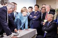 G7&nbsp;: Trump et Merkel, la photo qui fait d&eacute;bat