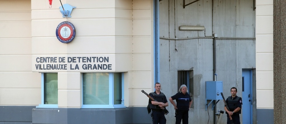 La Prise D Otages De Gladbeck Fin de la prise d'otage d'une surveillante de prison dans l'Aube - Le Point
