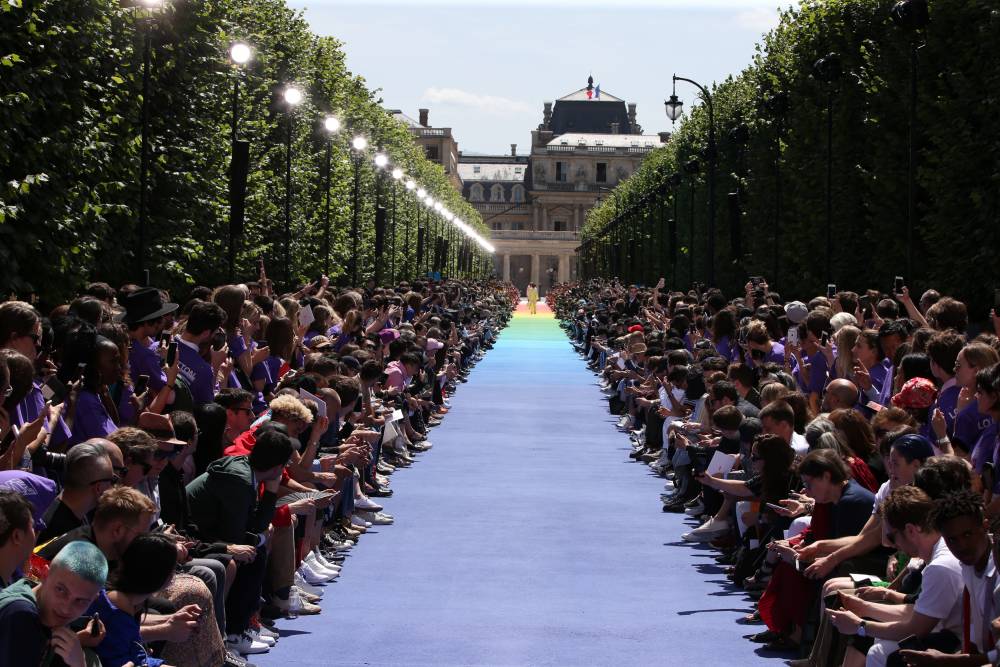 <p>Le podium du défilé Louis Vuitton homme installé au coeur des jardins du Palais Royal</p> © Frederique DUMOULIN Frederique DUMOULIN