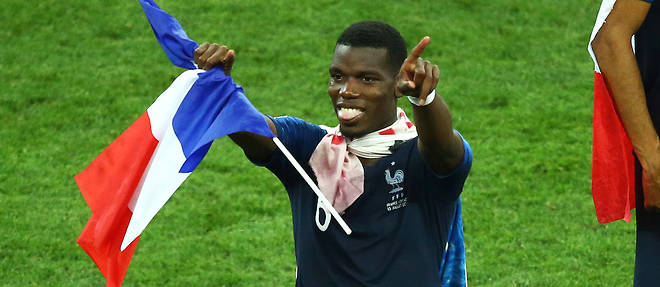 Paul Pogba drap&#233; de bleu-blanc-rouge apr&#232;s la victoire de la France en finale de la Coupe du monde : un patriotisme spontan&#233;.