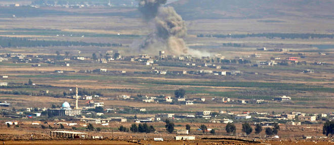 Apr&#232;s Deraa, l'aviation du r&#233;gime a ensuite lourdement bombard&#233; la province voisine de Qouneitra, limitrophe de la zone tampon avec la partie du Golan occup&#233;e et annex&#233;e par Isra&#235;l.&#160;