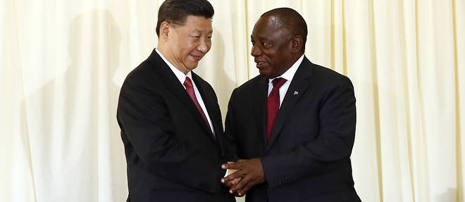 L'Afrique du Sud est la quatrieme etape de la tournee du president Xi dans cinq pays, qui l'a deja conduit aux Emirats arabes unis, au Senegal et au Rwanda. Il visitera ensuite la Republique de Maurice a l'occasion d'une escale.