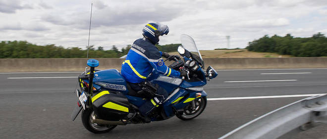 Normandie : Un Gendarme Meurt Lors D'une Course-Poursuite - Le Point