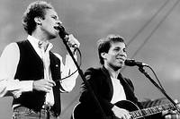  Art Garfunkel  et  Paul Simon en concert a Central Park, en septembre 1981. 