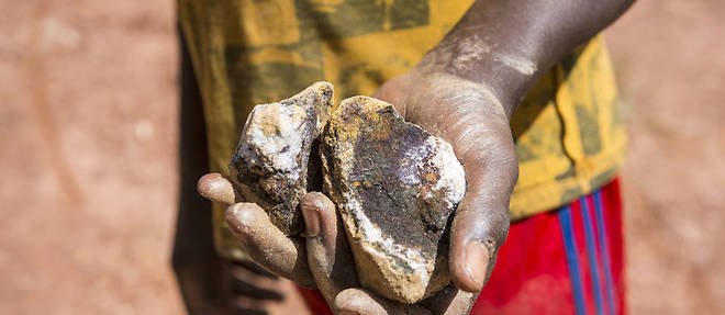 Malgre sa suspension du processus de Kimberley contre le trafic de minerais du sang, la Centrafrique fait circuler ses diamants.