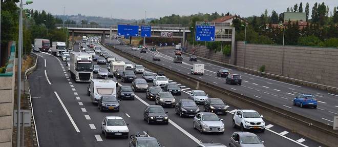 La circulation sur l'autoroute pres de Lyon (illustration).