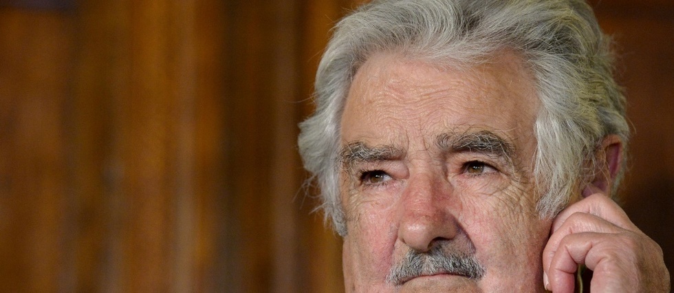 "Pepe" Mujica, adule a l'etranger, controverse dans son pays