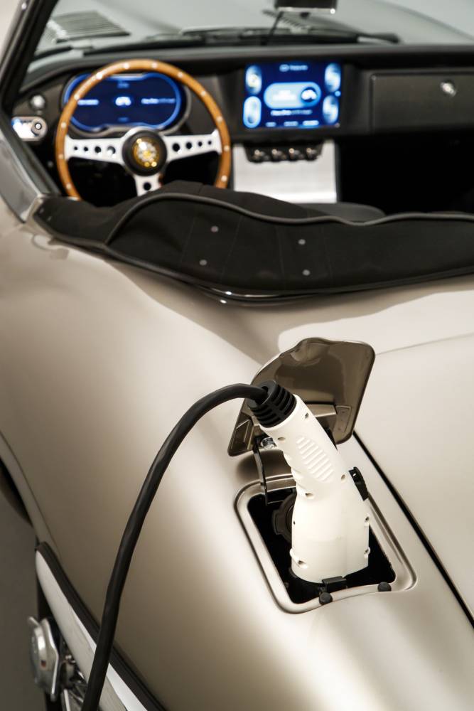 Jaguar Type-E Zero : une batterie, des watts, mais plus de sono