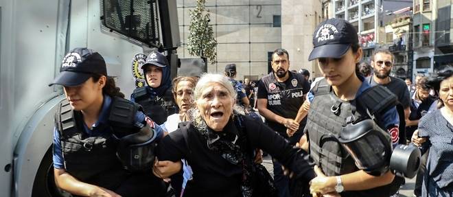 Turquie : une manifestation de meres de disparus reprimee par la police